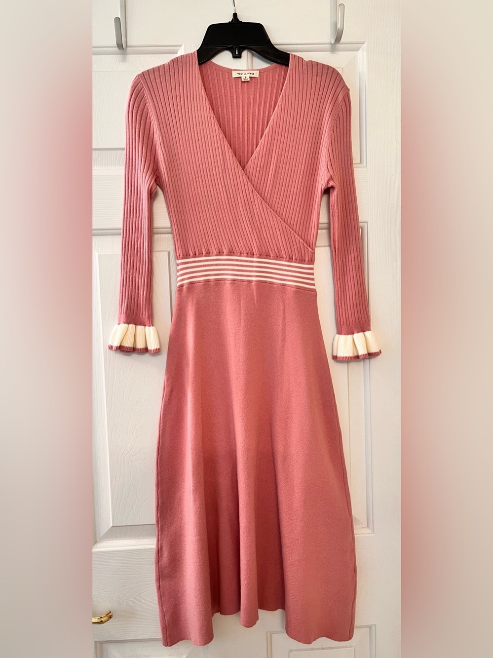 Tea n Rose pink sweater dress small